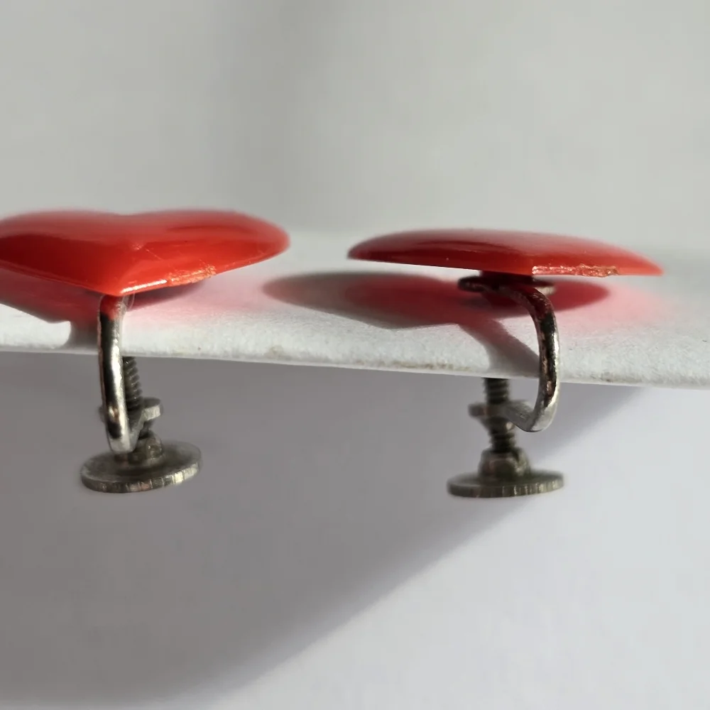 Vintage red heart earrings screwback silver tone valentine's day love retro